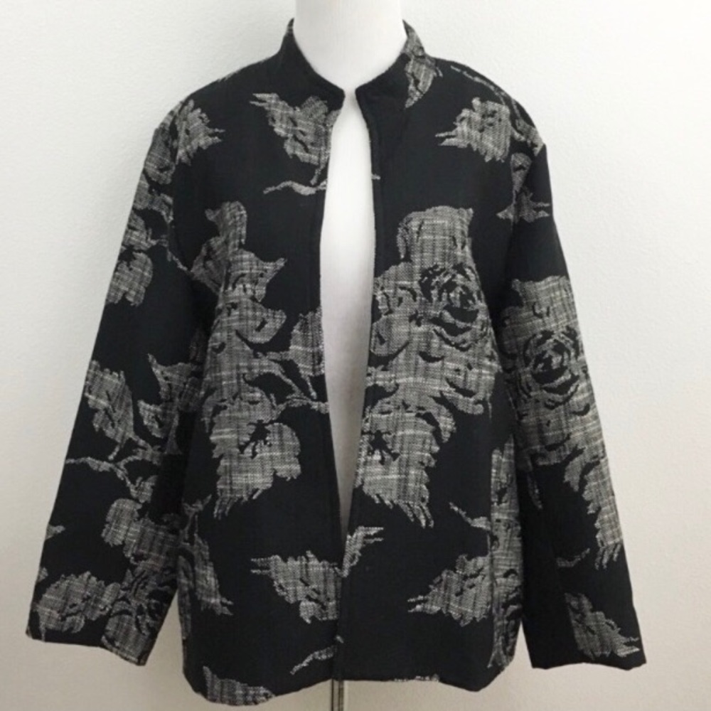 Black & Cream Woven Blazer